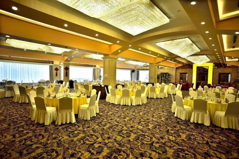 Picturesque Hotel Усі Екстер'єр фото