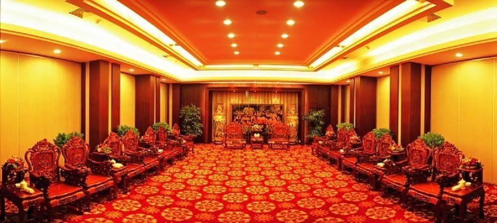Picturesque Hotel Усі Екстер'єр фото